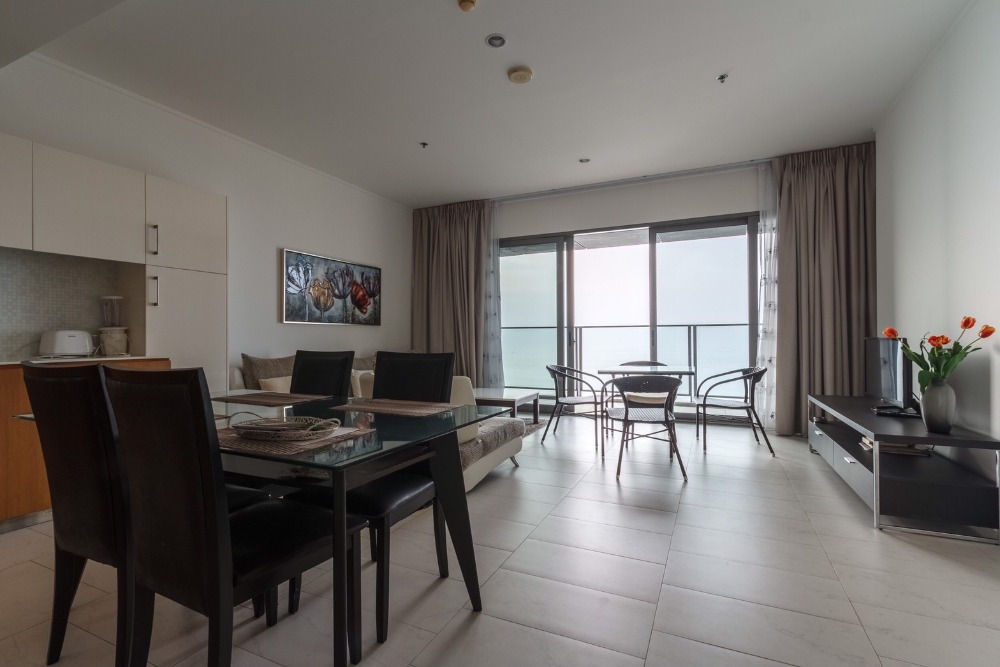 ขายคอนโดพัทยา บางแสน ชลบุรี สัตหีบ : For sale Northpoint Pattaya 1 Bed and large balcony 82Sq.m ready to move-in (S03-1053)S