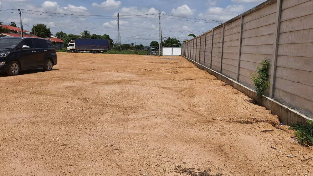 For SaleLandMin Buri, Romklao : Empty land already filled in, Suwinthawong 24, Minburi, near the BTS, government offices, job sites.