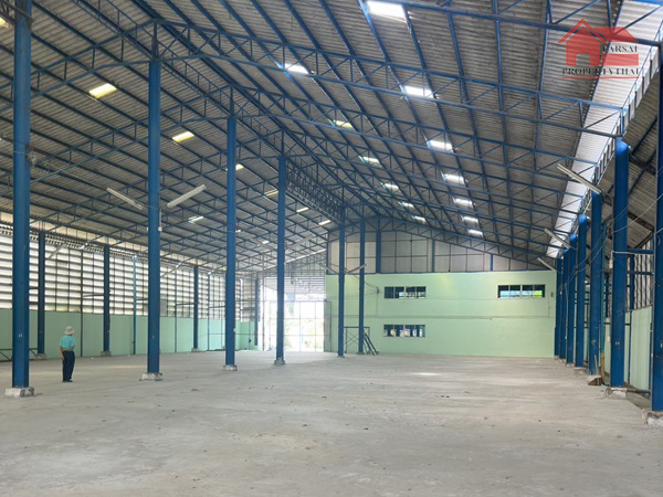 For RentFactoryPathum Thani,Rangsit, Thammasat : Factory/warehouse building for rent, area 1 rai 2 ngan, area 2,400 sq m, office, three-phase electricity, Sam Khok District, Pathum Thani Province, rental price 144,000 baht/mo.