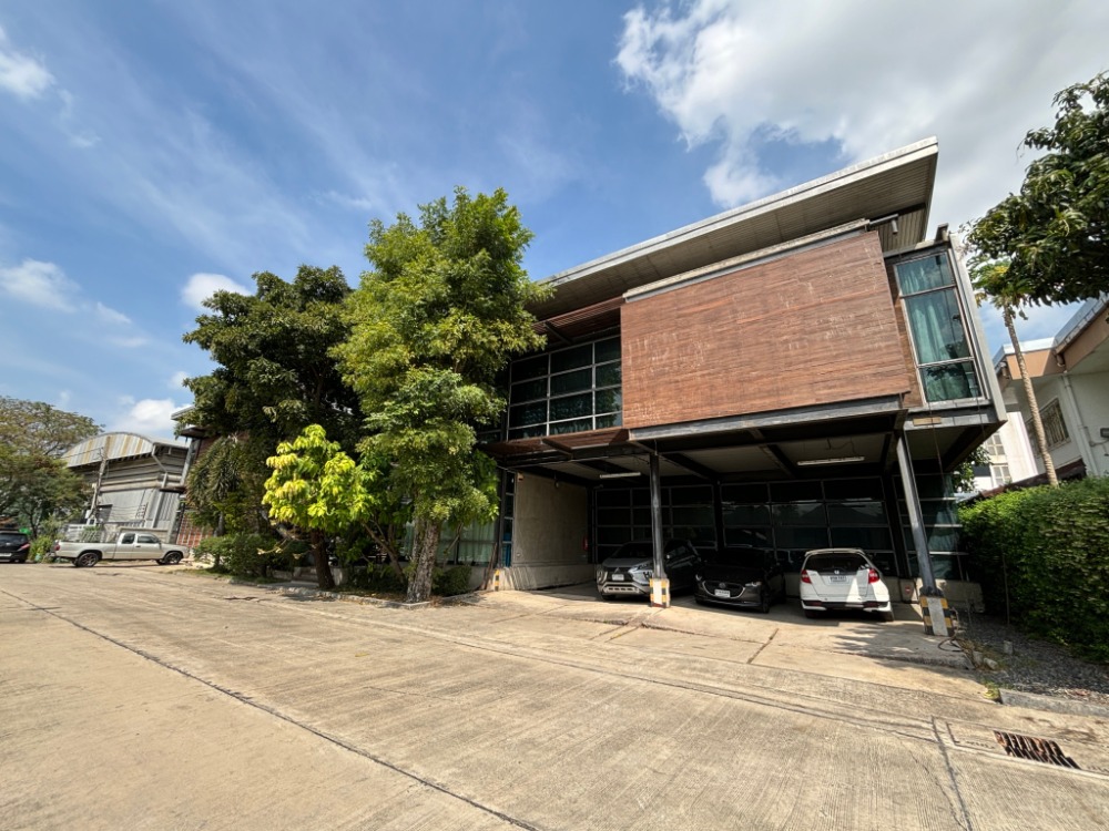 For SaleOfficeRama9, Petchburi, RCA : Office for sale, Industrial Loft style, office building, Rama 9, 800 sq m., 175 sq m, good location, convenient travel.