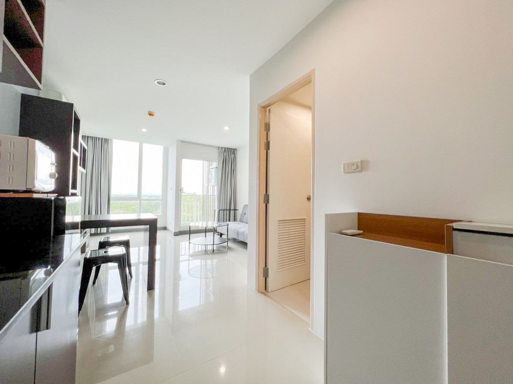 For SaleCondoKhon Kaen : Condo for sale, large room, near Central, in the heart of Khon Kaen, Metro Condominium.