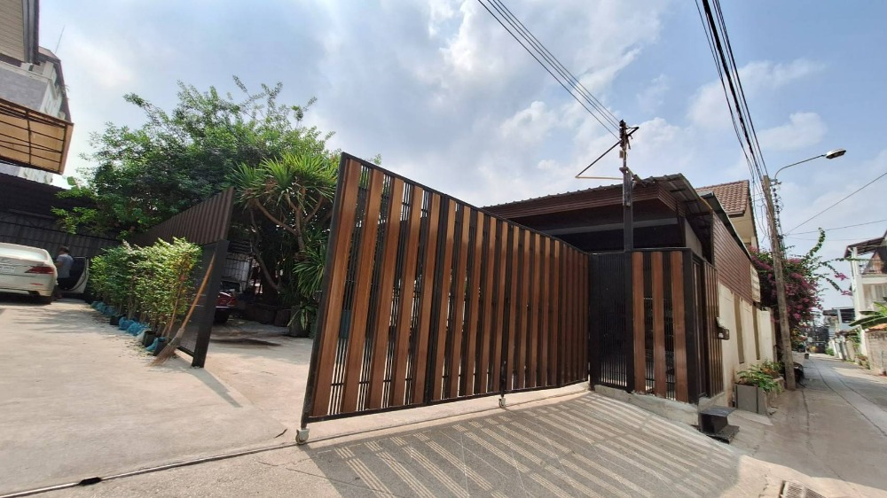 For SaleHouseRamkhamhaeng, Hua Mak : Single house for sale, 1 floor, 91 sq m, Town in Town, near Bodindecha 1 School (N.920)