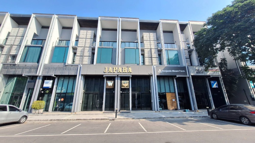 ขายโฮมออฟฟิศบางนา แบริ่ง ลาซาล : Luxurious 4-Storey Home Office for Sales at CASCADE BANGNA