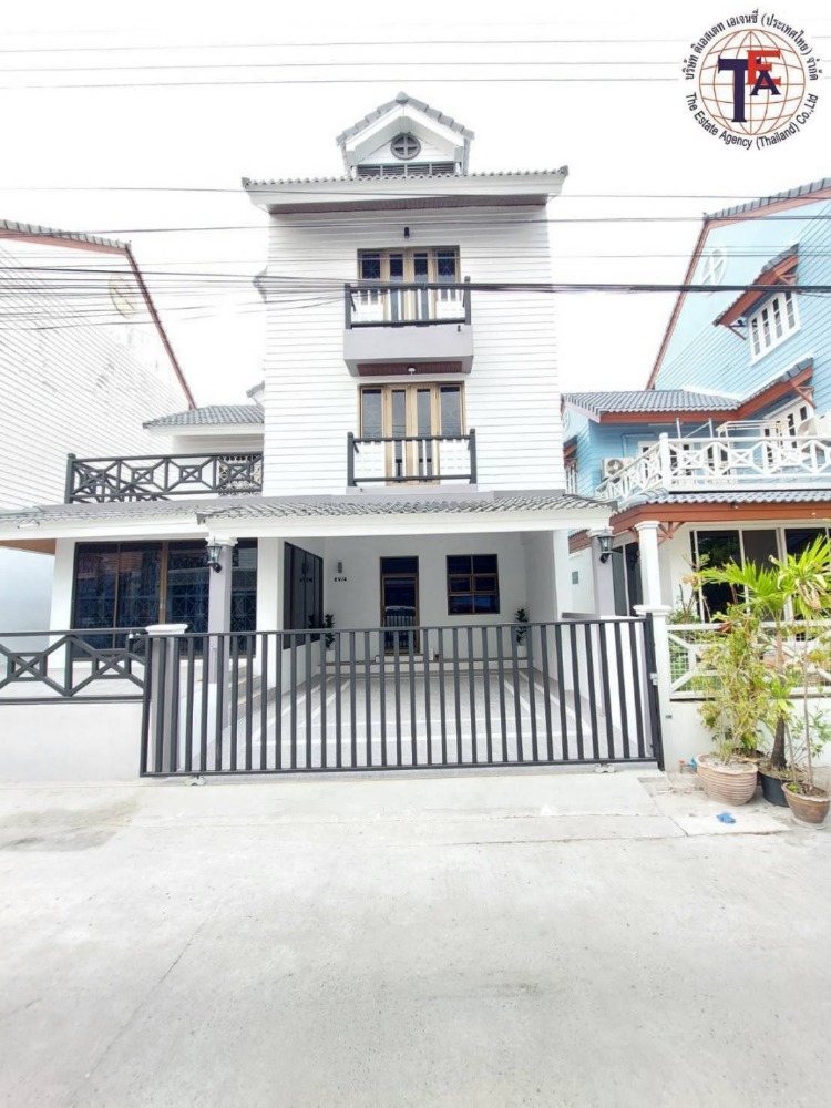 For SaleHouseNawamin, Ramindra : 3-storey detached house for sale Rom Mai Village Soi Phraya Suren 32, Ramintra 109, Bang Chan, along Khlong Song, Minburi, Panya Inthra