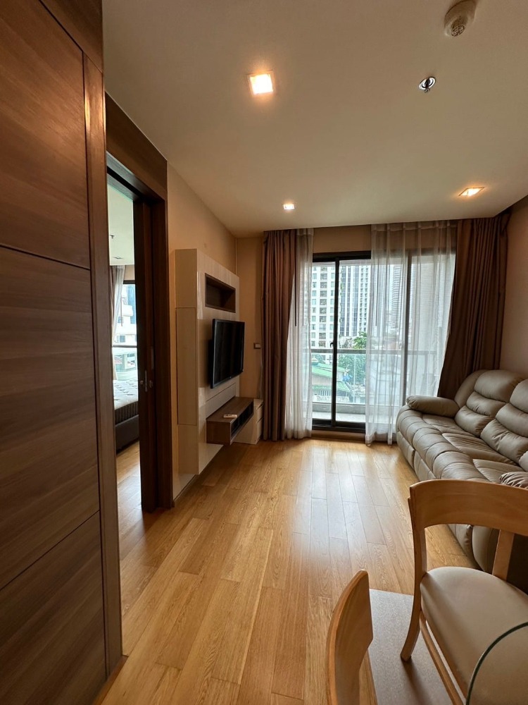 For RentCondoSathorn, Narathiwat : 📌Ready to move in Condo The Address Sathorn 📌 Line : @jhrrealestate