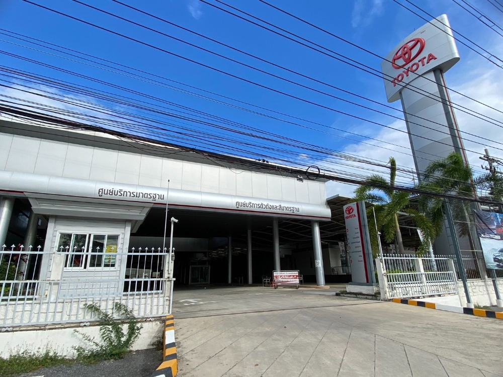 For SaleShowroomPattaya, Bangsaen, Chonburi : Car showroom for sale with repair service center Next to Sukhumvit Road (Bang Saen), Chonburi Province, Thailand.