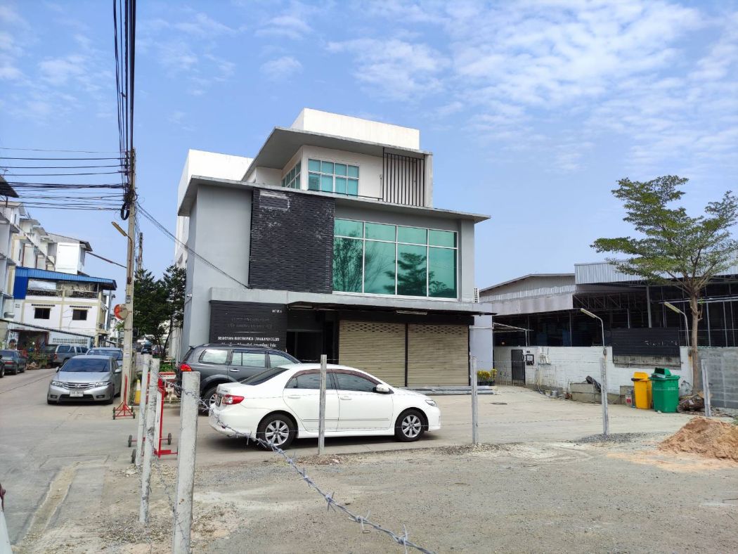 For SaleOfficePattaya, Bangsaen, Chonburi : For sale - rent home office, 9 office rooms, parking for more than 15 cars, accommodating 50 employees in the heart of Amata Nakorn, Chonburi, complete office equipment, ready to use immediately.