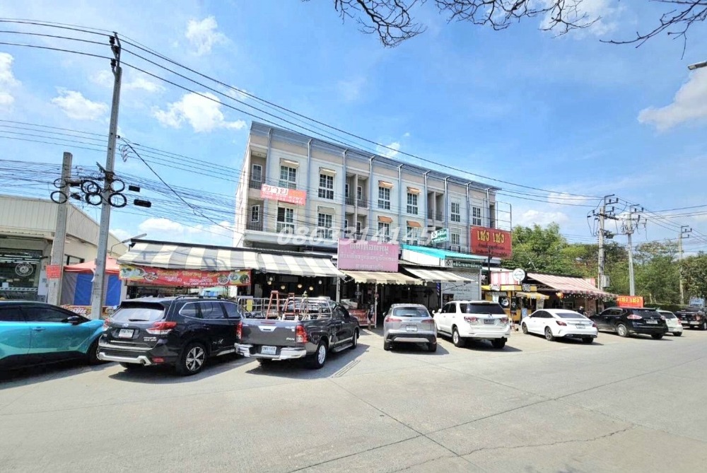 For SaleShop HouseChaengwatana, Muangthong : For sale: 3.5-storey commercial building, Metro Biz Town, Chaeng Watthana, end building, large plot, next to 7-Eleven, prime location on the Chamber of Commerce Road, Pak Kret