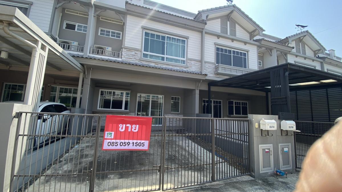 For SaleHouseSamut Prakan,Samrong : Urgent sale! Townhome, 3 bedrooms, 3 water, 2 water, free air, 4 salary, 25k savings, rented by yield 7.6%