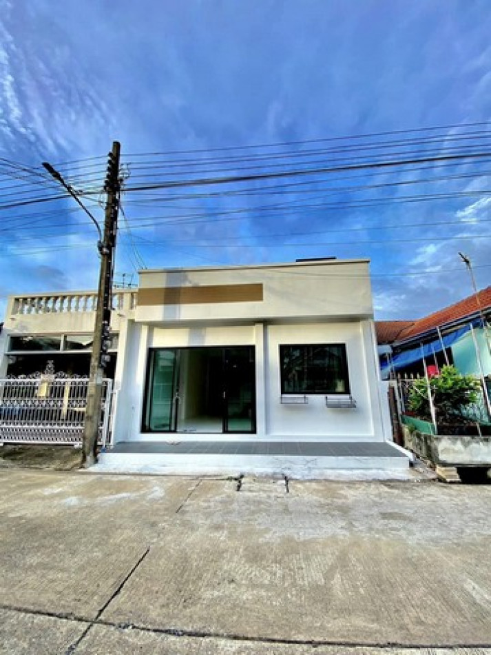 For SaleHouseNonthaburi, Bang Yai, Bangbuathong : Townhome for sale, Chollada Bang Bua Thong, 65 sq m., 23 sq m, newly decorated, ready to move in.