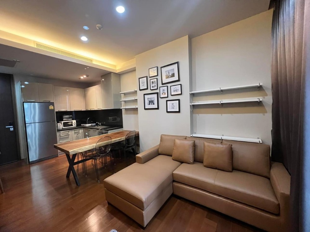 For RentCondoSukhumvit, Asoke, Thonglor : 🔥Good deal in prime area on the Main Street of Thonglor, Quattro by Sansiri surrounding with many popular restaurants and coffee shop, not far from BTS , nice decoration, ready to move in