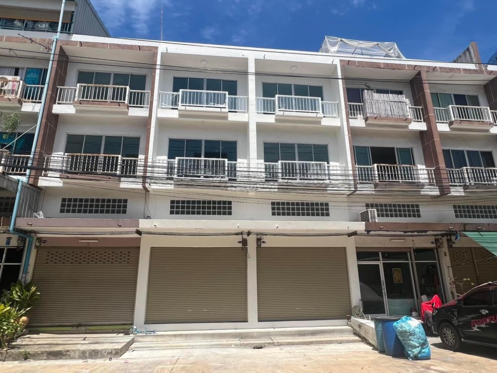 For SaleShophouseEakachai, Bang Bon : ❤️❤️ SK Ekachai Village 76 line tel 0859114585 ❤️❤️💥Special price 3,190,000 baht, free transfer💥per room🏠 Commercial building, 3 and a half floors, newly renovated🎉🏠 Soi Ekachai 76, Khlong Bang Phran, Bang Bon District, Bangkok 10150🌷Commercial building (