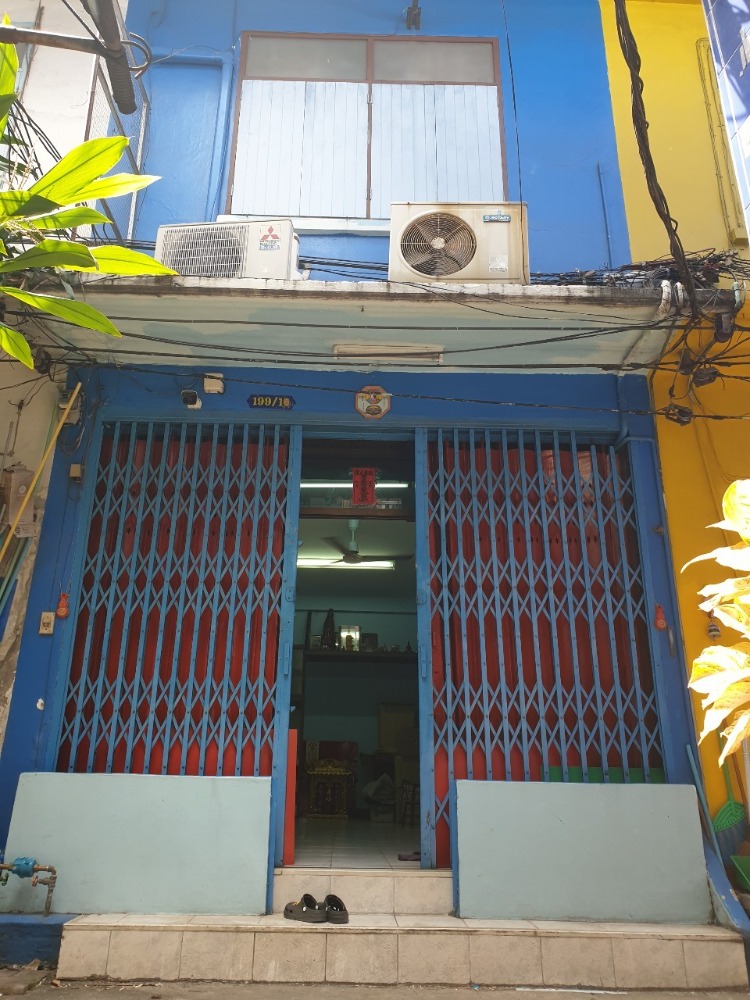 For SaleShophouseSilom, Saladaeng, Bangrak : Shophouse for sale in Soi Jindathawin Maha Phruettharam Subdistrict, Bang Rak