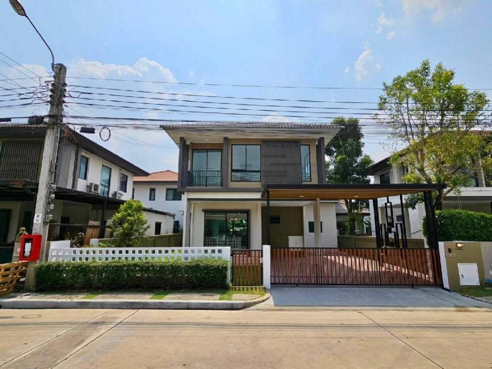 For SaleHouseNawamin, Ramindra : Large 2-story detached house for sale, Habitia Orbit Hathairat Village, Sansiri Project. Sam Wa East, Khlong Sam Wa, along Kanchanaphisek Expressway, Outer Ring Road, Safari World, Ruamrudee International School. Don Mueang Airport Panya Indra Golf Course