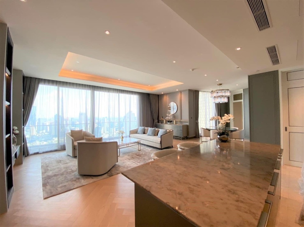 ขายคอนโดวงเวียนใหญ่ เจริญนคร : LTHC9952– The residences at mandarin oriental FOR SALE size 605 Sq. m. 6 beds 9 baths Near BTS Charoen Nakorn Station ONLY 453.75 MB