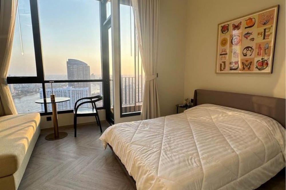 For RentCondoWongwianyai, Charoennakor : 💥🎉Hot deal. Chapter Charoennakhorn-Riverside [Chapter Charoennakhorn-Riverside] Beautiful room, good price, convenient travel, fully furnished. Ready to move in immediately. You can make an appointment to see the room.