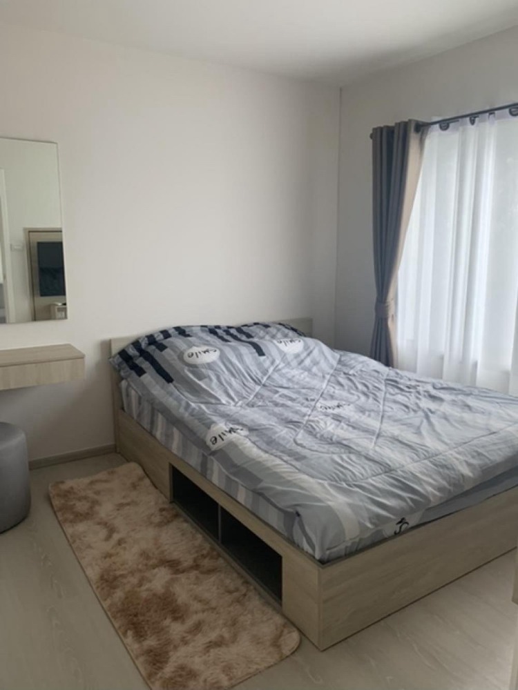 For RentCondoKasetsart, Ratchayothin : Condo Phyll Phahol 34 | Phyll Phahol 34. Area: size 28 sq m, 3rd floor (One bedroom), 1 bedroom, 1 bathroom ★ Place a TV designed to rotate 180 degrees. Water pipe system in the bedroom. The technician doesnt have to go in. Senanikom Station, exit number 