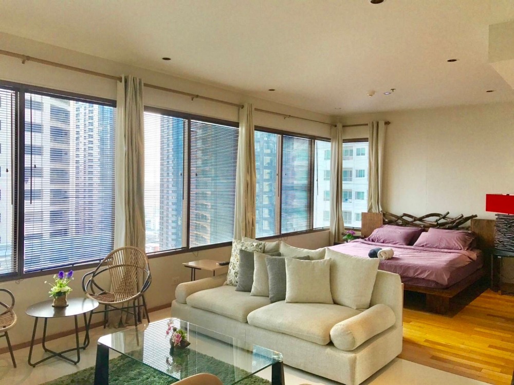 ให้เช่าคอนโดสุขุมวิท อโศก ทองหล่อ : for rent condo The Emporio place studio fully furnished (S03-1560)