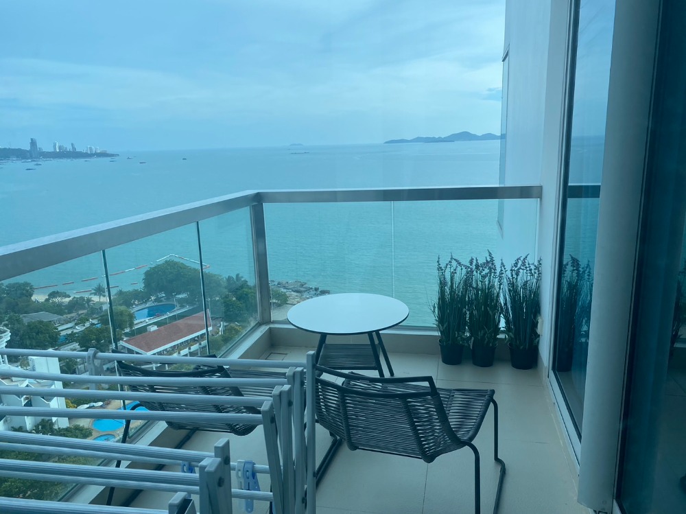 For SaleCondoPattaya, Bangsaen, Chonburi : For sale condo The Palm wongamat beach front 2beds room