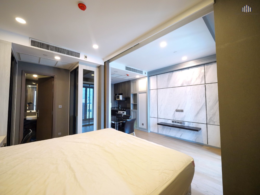 For SaleCondoSiam Paragon ,Chulalongkorn,Samyan : Luxury Fully Furnished! Ready to Move In!! Condo for sale, Ashton Chula - Silom, 1 bedroom, Suitable for Investment!!