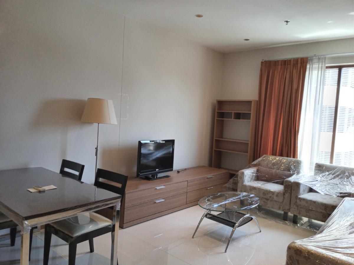 For RentCondoSukhumvit, Asoke, Thonglor : Condo The EMPORIO PLACE, fully furnished, 48.4 square meters.