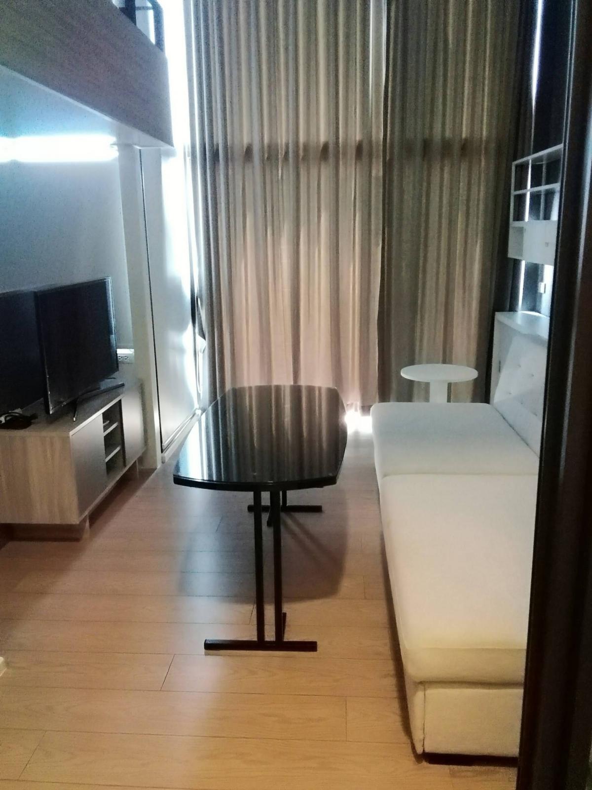 ให้เช่าคอนโดพระราม 9 เพชรบุรีตัดใหม่ RCA : Chewathai Residence Asoke, fully furnished, 35.69 square meters.