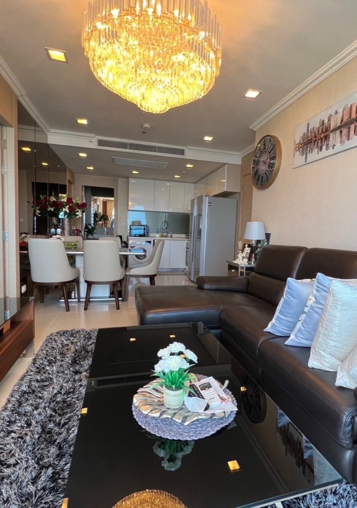 For SaleCondoPattaya, Bangsaen, Chonburi : For Sale Condo the palm wongamat beach Front pattaya 2 Beds higjt floor