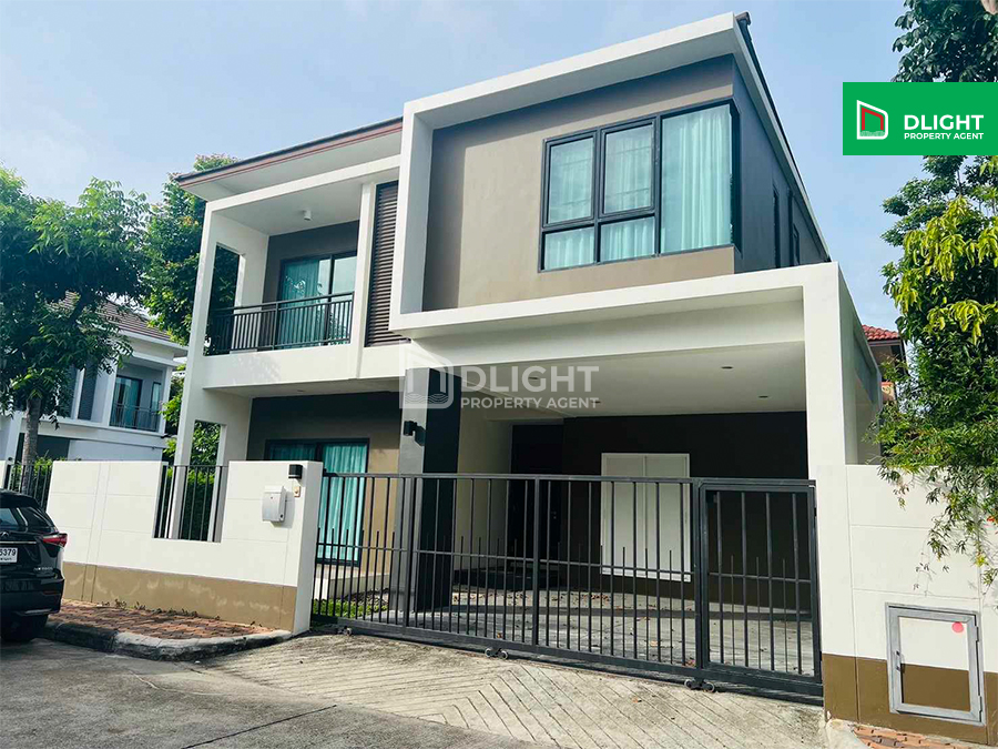 For SaleHousePattanakan, Srinakarin : Single house, Villa Acadia Village. Srinakarin On Nut 64.2 sq m, 200 sq m, 3 bedrooms, 3 bathrooms, price 95.9 million baht, newly renovated.