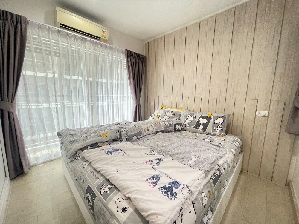 For SaleCondoLadprao, Central Ladprao : Newly renovated room ready for sale, Sym Vipha Ladprao Condo, next to Vibhavadi Road. Near the office and market