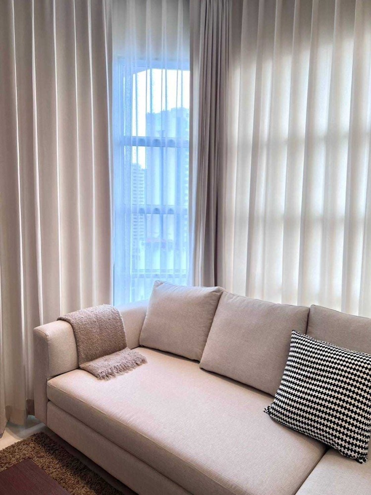 For RentCondoSukhumvit, Asoke, Thonglor : Condo for rent Citismart Sukhumvit 18, beautiful room, white tone, fully furnished. Ready to move in