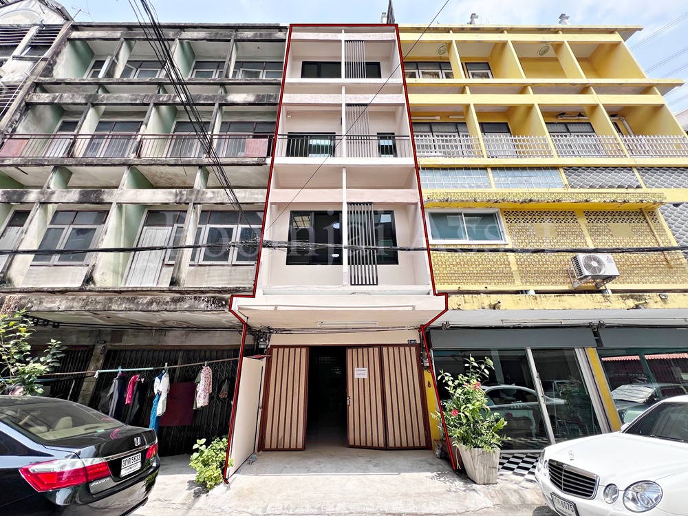 For SaleTownhouseBang Sue, Wong Sawang, Tao Pun : 4-story townhome, Soi Prachachuen 36, Bang Sue, beautifully decorated, good location, cheap price.