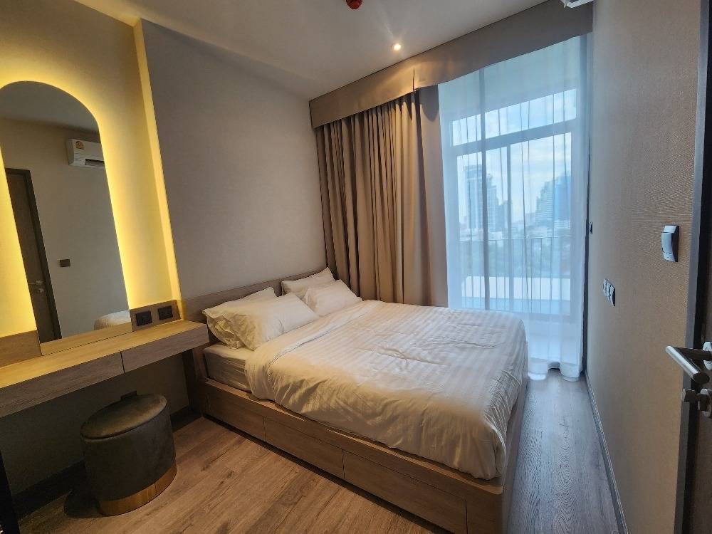 For RentCondoSukhumvit, Asoke, Thonglor : ★ Rhythm Ekkamai Estate ★ 35 sq m., 10th floor (1 bedroom, 1 bathroom), ★near BTS Ekamai ★near Donki Thonglor, Big C Ekkamai, Gateway Ekamai★ Many amenities★ Complete electrical appliances