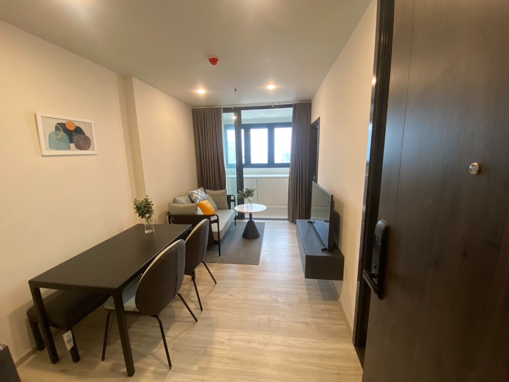 For RentCondoRatchadapisek, Huaikwang, Suttisan : For rent XT Huai-khwang 🛏 1bed 35 SQM. High Floor