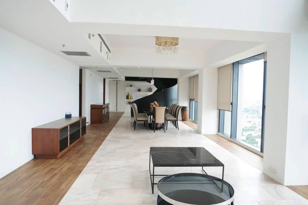 ขายคอนโดสาทร นราธิวาส : LTHC10019 – The met sathorn FOR SALE size 544 Sq. m. 5 beds 5 baths Near BTS Chong Nonsi Station ONLY 135 MB