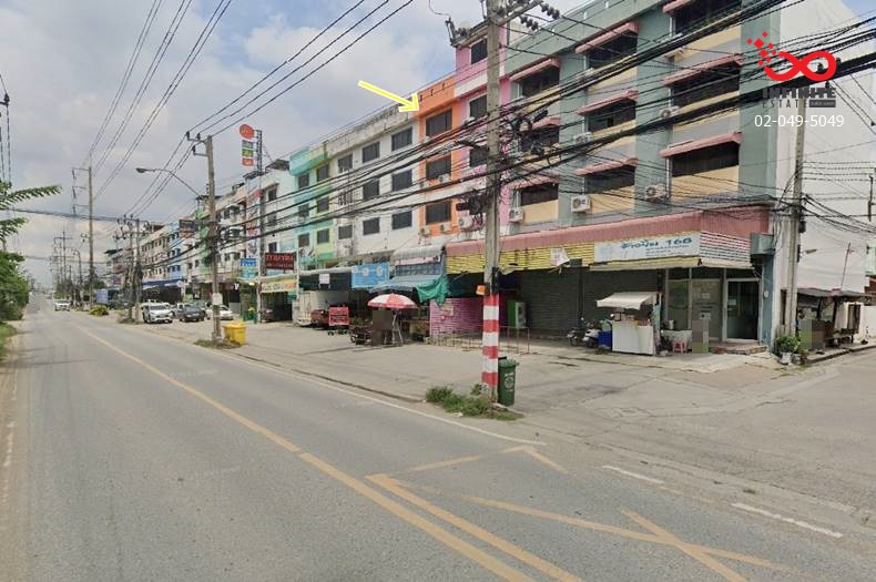 For SaleShophouseSamut Prakan,Samrong : Commercial building for sale, 4.5 floors, 22 square wah, Suwan-Suvarnabhumi Village, Theparak Road.