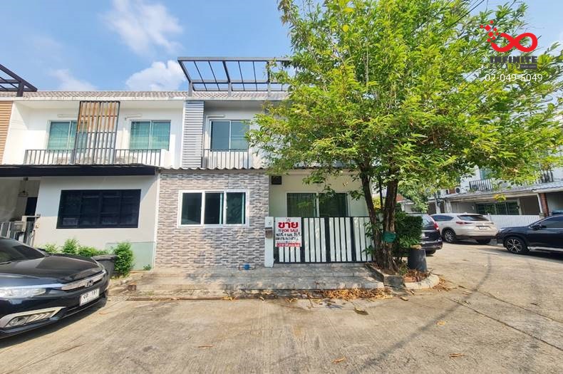 For SaleTownhouseKaset Nawamin,Ladplakao : 2-story townhome for sale, Areeya Village, The Color Premium, Lat Pla Khao Road.