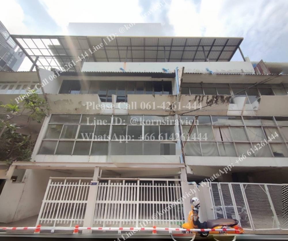 For RentShop HouseNana, North Nana,Sukhumvit13, Soi Nana : For rent: 2 commercial buildings (connected) area 1,000 square meters @BTS Nana - Phloen Chit only 750 meters!!!