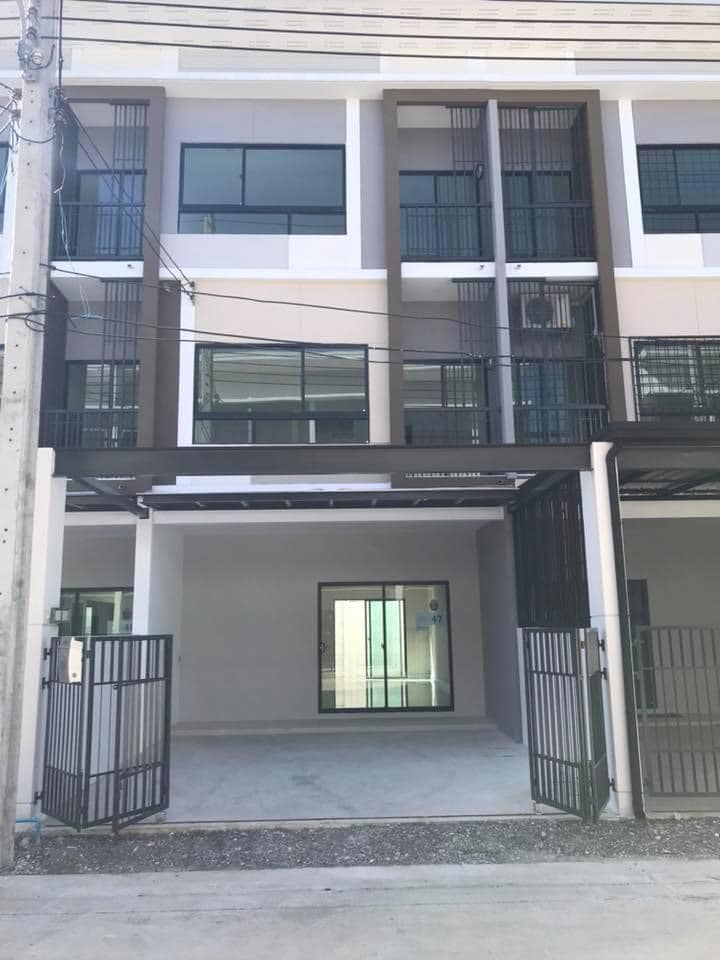 For SaleTownhouseVipawadee, Don Mueang, Lak Si : Shock Price! ✨🔥(For sale) Shock Price! ✨ | Vibhavadi-Songprapa / 3Bedroom (FOR SALE) ,Patio Vibhavadi-Songprapa / 3 bedrooms (For sale) inform Code Twosa325