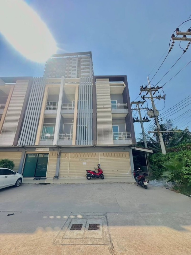 For RentShop HouseSriracha Laem Chabang Ban Bueng : Commercial building for rent, 2 units, 3 floors, next to Sukhumvit, Sri Racha, good location.