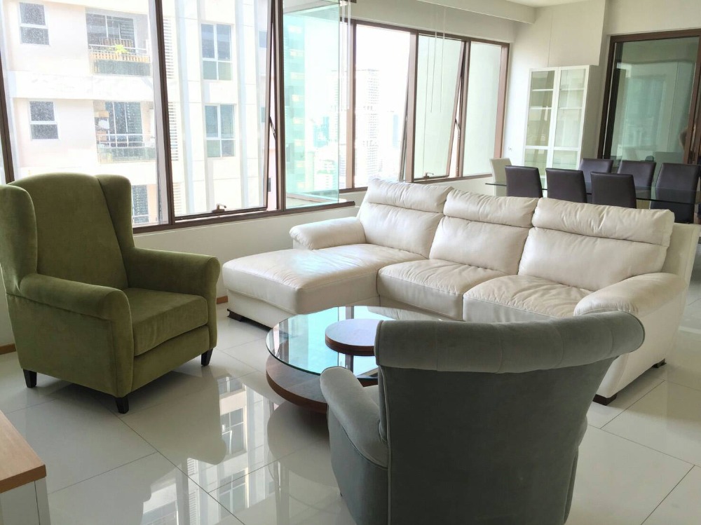 ให้เช่าคอนโดสุขุมวิท อโศก ทองหล่อ : The Emporio Place Near BTS Phrom Phong For Rent