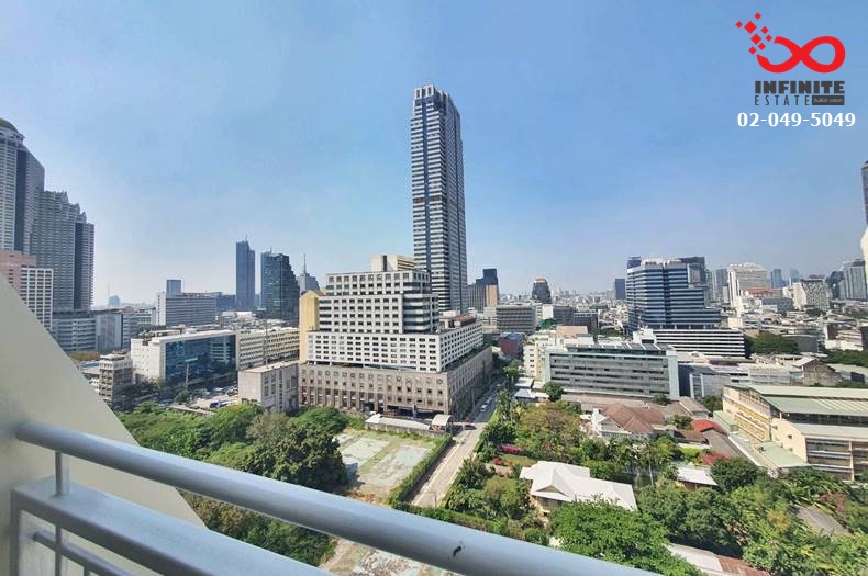 For SaleCondoSilom, Saladaeng, Bangrak : Condo for sale, Baan Siri Silom, Soi Sri Wiang, Silom Road (Sathorn), near BTS. Surasak Station