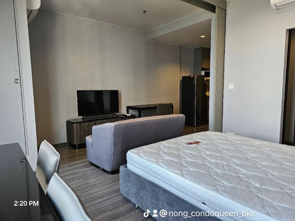 For RentCondoRatchathewi,Phayathai : Ideo Mobi Rangnam  Condo for RENT  ให้เช่า **  Ideo Mobi Rangnam ห้องกว้าง  36 ตรม. พร้อมอยู่@ 21,000 บาท  Call 096-2615656   Location : Phayathai Ratchatewi Ari  Rental Price : 21,000 Baht  Condominium near BTS :  Victo