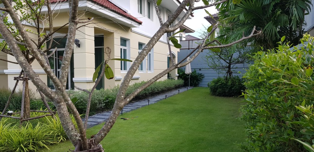 For SaleHouseLadkrabang, Suwannaphum Airport : Single house for sale, Baan Baramed, Sukhumvit, Suan Luang Rama 9, Baan Baramed, price only 9,500,000 baht.