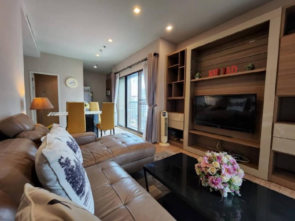 For RentCondoSukhumvit, Asoke, Thonglor : Condo in the heart of the city, near BTS Phrom Phong, 2 bedrooms, 2 bathrooms, Noble Refine Sukhumvit 26.