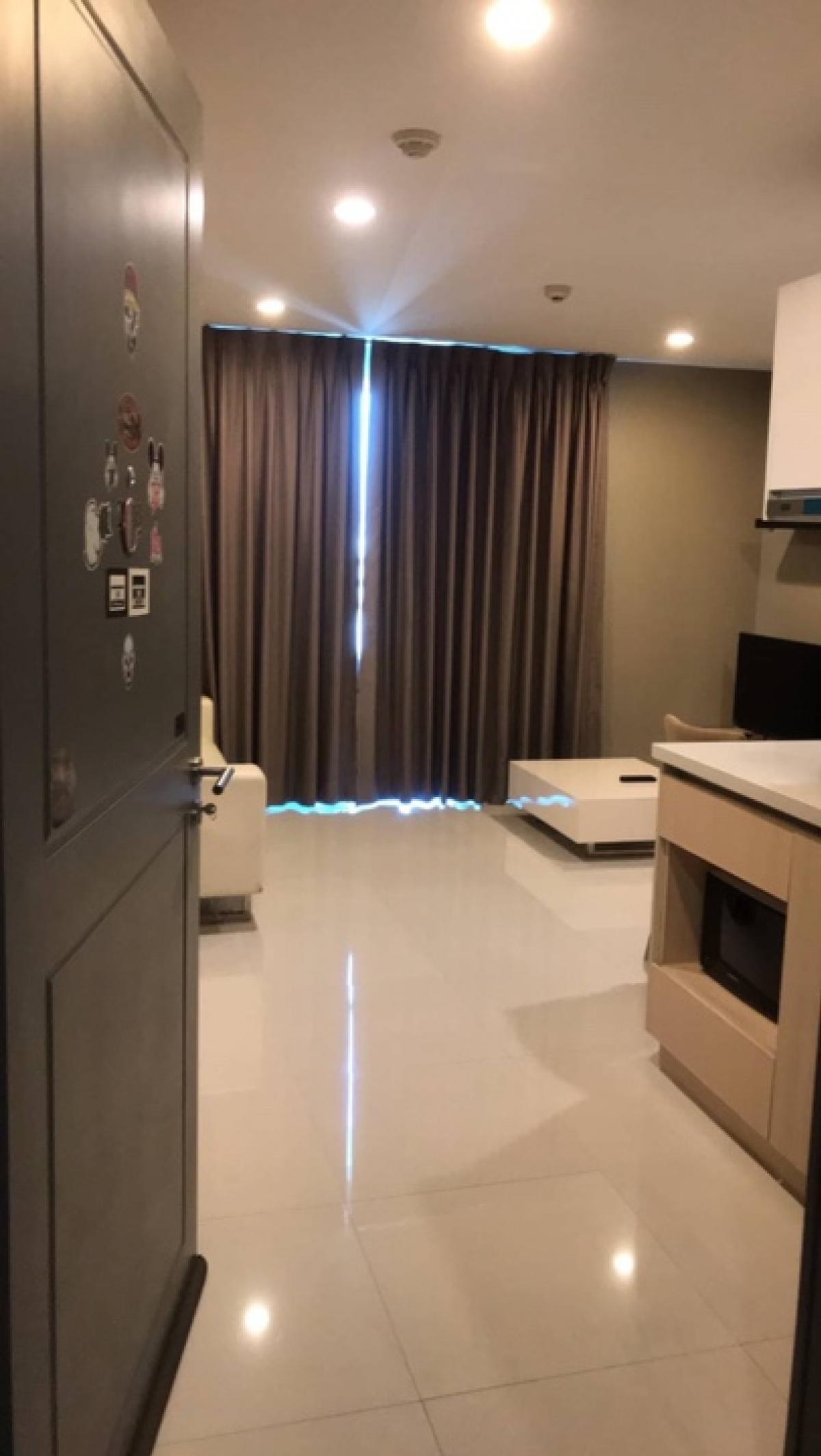 For RentCondoPattanakan, Srinakarin : 🚩 New, available for move-in in mid-January 2025 #Element Srinakarin, corner room, 1 bedroom, 1 bathroom, size 40 sq m., private bedroom, not a typical glass door style. Beautiful room, comfortable, has a washing machine. Contact Auntie Maem 0992982923 Li