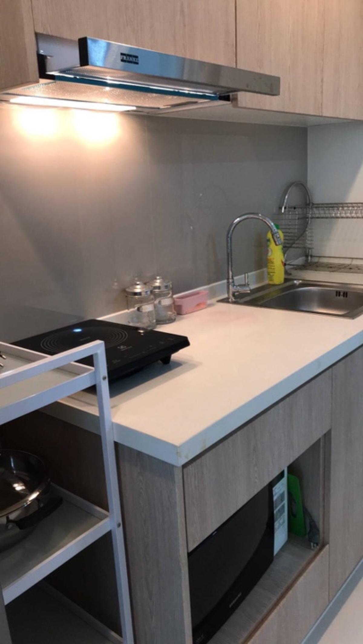 For RentCondoPattanakan, Srinakarin : 🚩 New Building 4 #Element Srinakarin Room almost 1 hrs. 1 Water. Beautiful room. There is an electric stove. Washing machine. Contact Aunt Mam 0992982923 LINEID: 0644740951 SOM4/1/19