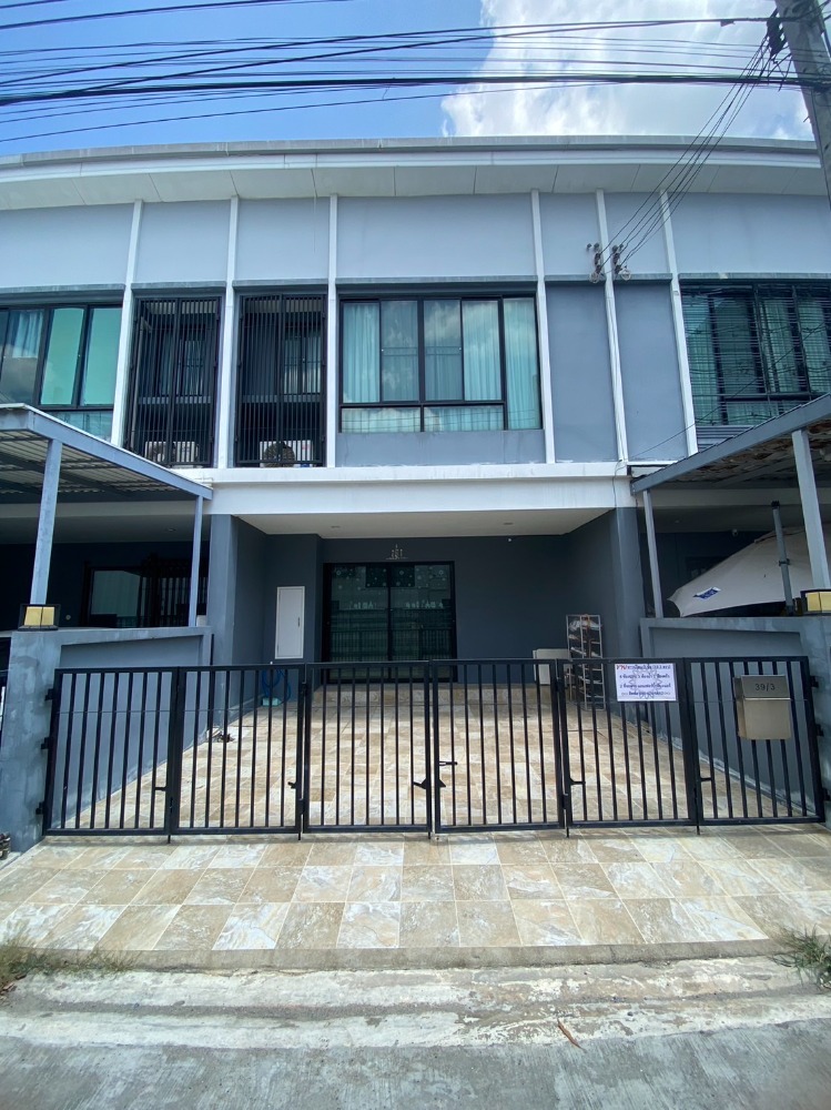 For SaleTownhouseSeri Thai, Ramkhamhaeng Nida : Townhouse Town 68 Ramkhamhaeng / 4 bedrooms (for sale), Town 68 Ramkhamhaeng / Townhouse 4 Bedrooms (FOR SALE) JANG006