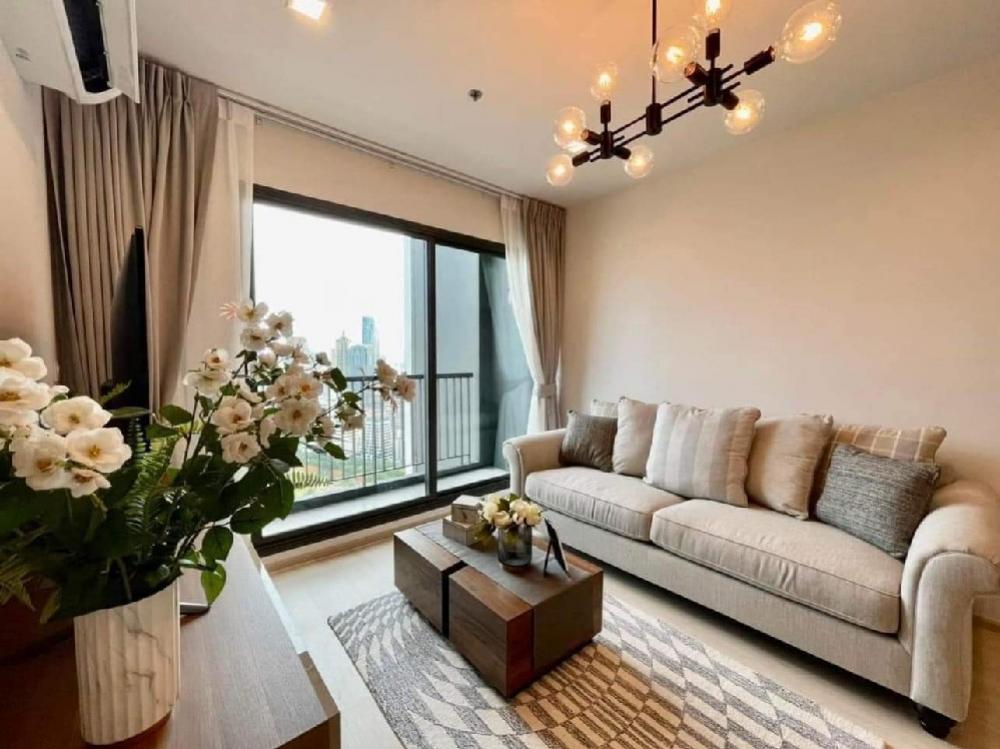 For RentCondoWitthayu, Chidlom, Langsuan, Ploenchit : 🏤Life One Wireless [For rent 52,000Baht💵] Large room 65 sq m, luxuriously decorated, high floor, unblocked view, near BTS Chidlom and the expressway, convenient travel. Quick call 0655193596 Pun.