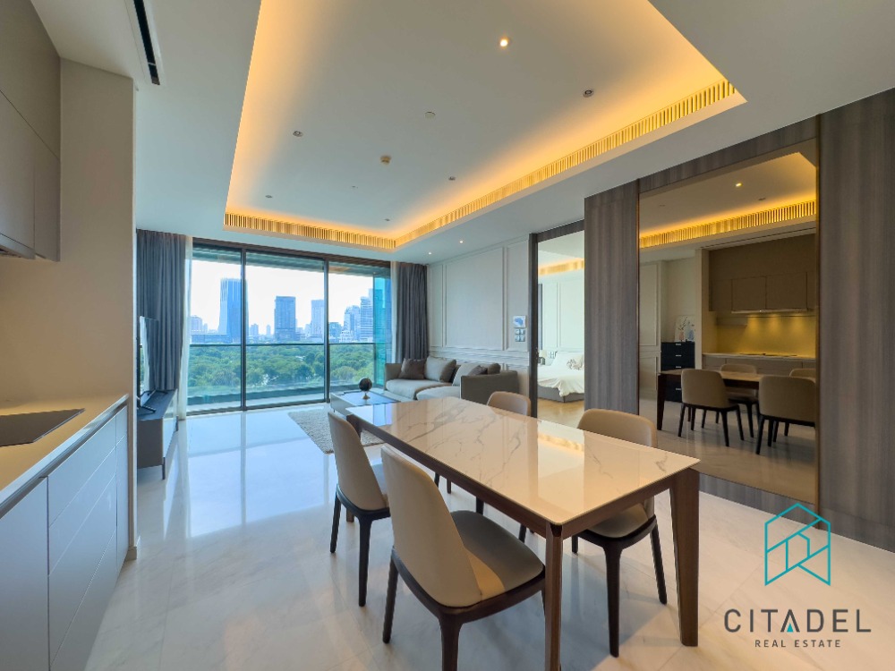 For RentCondoWitthayu, Chidlom, Langsuan, Ploenchit : Luxurious 1 Bed Unit for Rent!