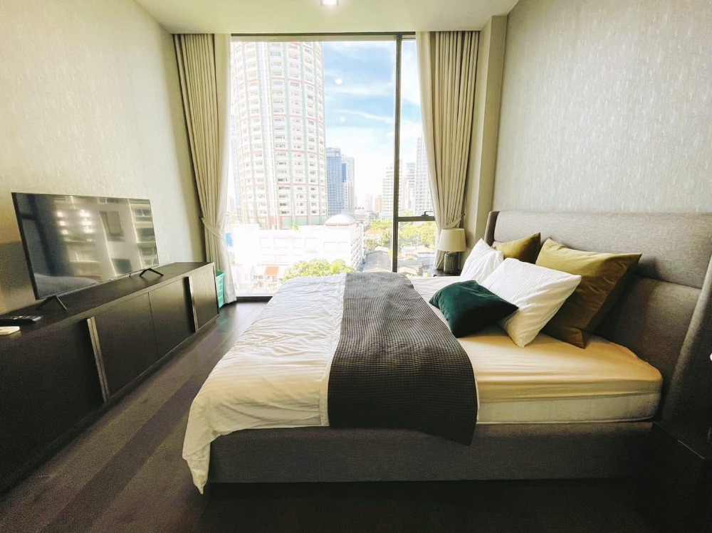 For RentCondoSukhumvit, Asoke, Thonglor : ❖ Prime Location ❖ 05+ Floor 86.00 sq.m. | 2 bedrooms | Near BTS Thonglor 1 min., Major Cineplex Sukhumvit 2 mins.